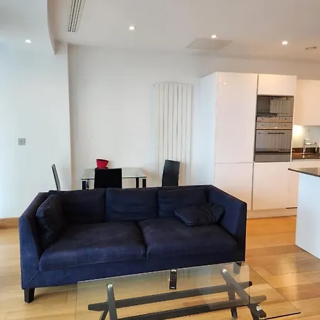 Canary Wharf Isle Of Docks Apartment