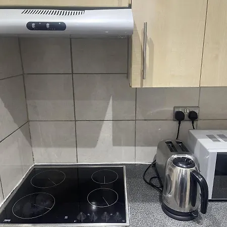 Apartment Impeccable 1-bed In