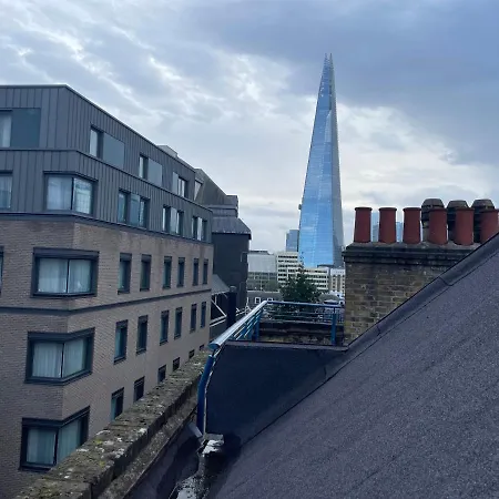 Apartment 1 Bed With Roof Terrace *