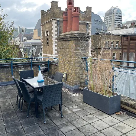 1 Bed With Roof Terrace Apartment London