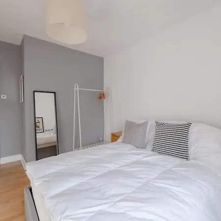 Stylish & Homely 1bd Flat - Walthamstow! Apartment London