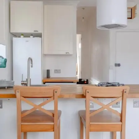 Apartment Stylish & Homely 1bd Flat - Walthamstow!