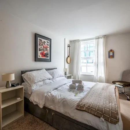 Appartement Cosy And Spacious Flat Near Bridge *