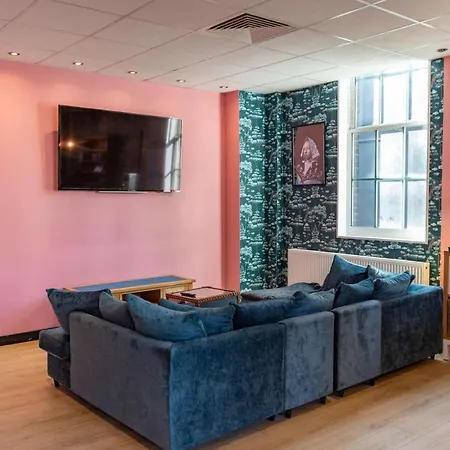 Hostelle - Women Only Hostel