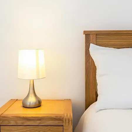 Affordable 1 Bed In Southwark Apartment