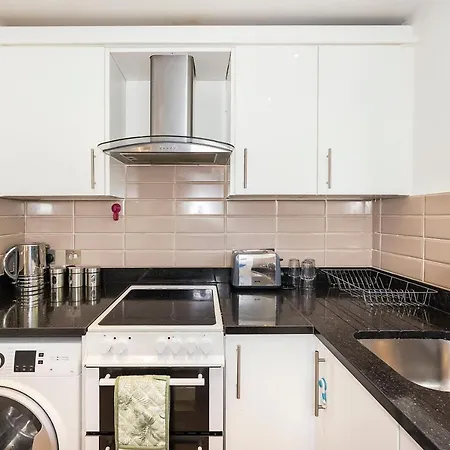 Affordable 1 Bed In Southwark * London