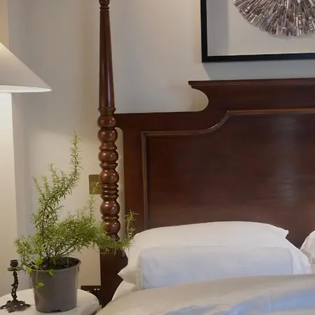 Spring Cosy 2-bed With Free Parking Holiday home *