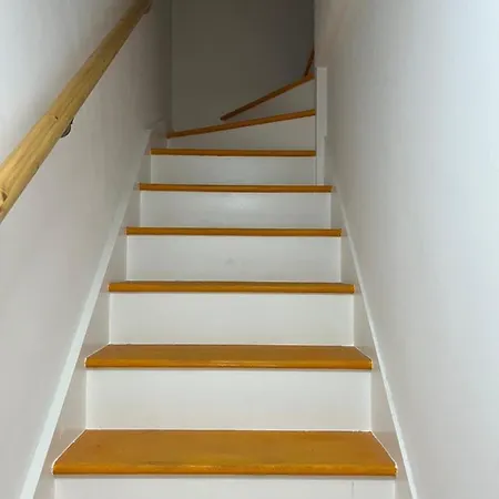 L-houses Homestay *