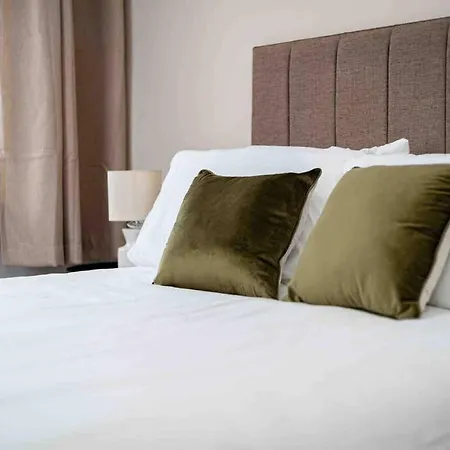 Cosy 2 Bed Flat In East Apartment London
