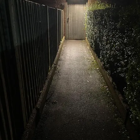 50a Green Lane *
