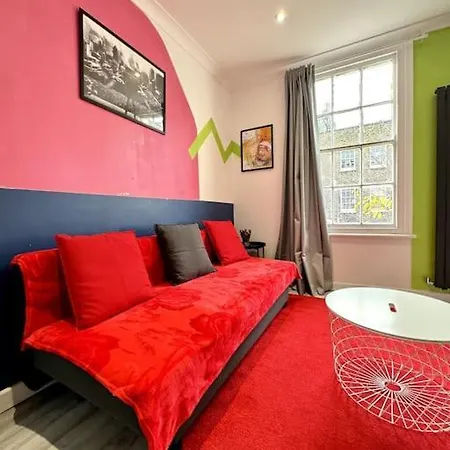 The Hidden Gem *2-bed Apt*