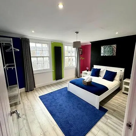 The Hidden Gem *2-bed Apt* London
