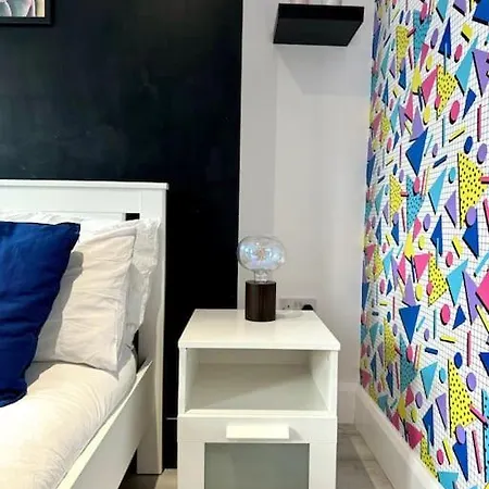 Apartment The Hidden Gem *2-bed Apt* *