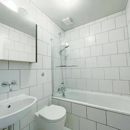 Stylish 3 Bed House, Shoreditch London