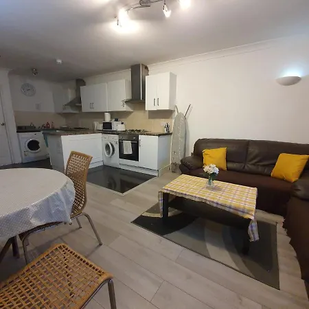 Guest house Ilford
