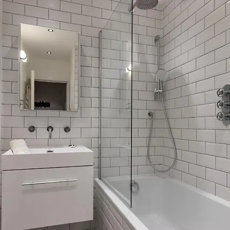 Amazing Property In Zone 1 Apartment *