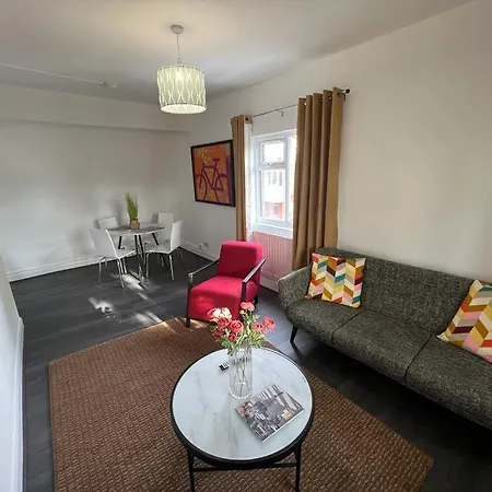 Cozy 2 Bedroom Flat Tower Bridge / Bermondsey Apartment London