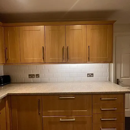 Apartment Entire 3 Bedroom End Of Terrace House! Thamesmead (Greater London)