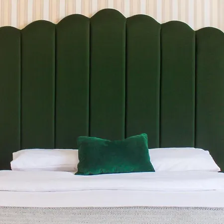 The Columbia Hotel 3*