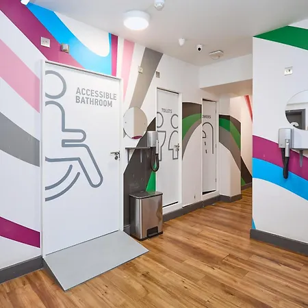 St Christopher's Village - Bridge Hostel