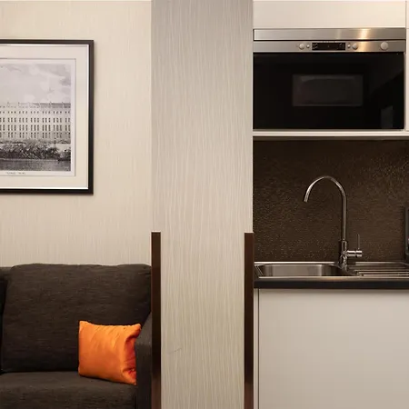 Montcalm Royal House, City Hotel