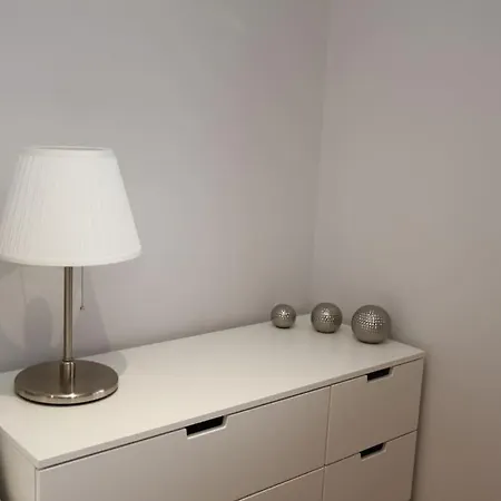 Amazing Loft One Bedroom - E17 Village