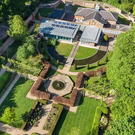 Luxury 10,000 Sq Ft 7-bed Mansion With Indoor Pool