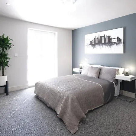 Luxury 10,000 Sq Ft 7-bed Mansion With Indoor Pool * Sidcup