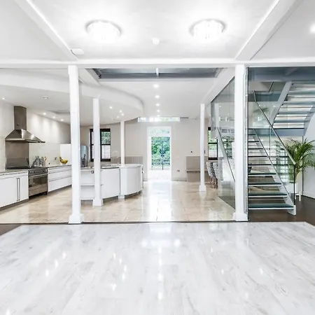 Luxury 10,000 Sq Ft 7-bed Mansion With Indoor Pool Villa