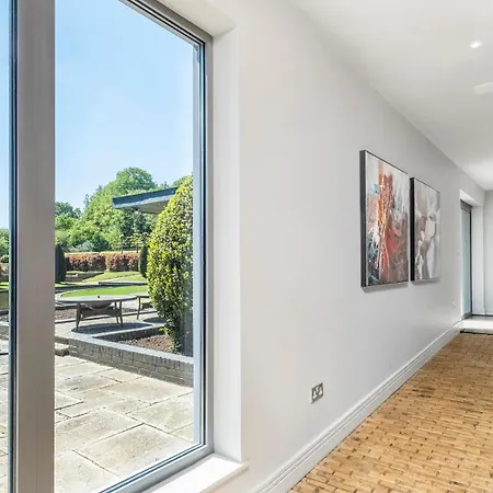 Luxury 10,000 Sq Ft 7-bed Mansion With Indoor Pool