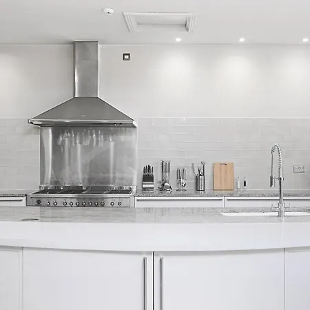 Villa Luxury 10,000 Sq Ft 7-bed Mansion With Indoor Pool Sidcup