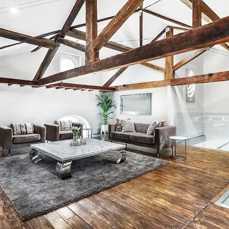 Luxury 10,000 Sq Ft 7-bed Mansion With Indoor Pool Sidcup