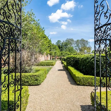 Luxury 10,000 Sq Ft 7-bed Mansion With Indoor Pool Villa *