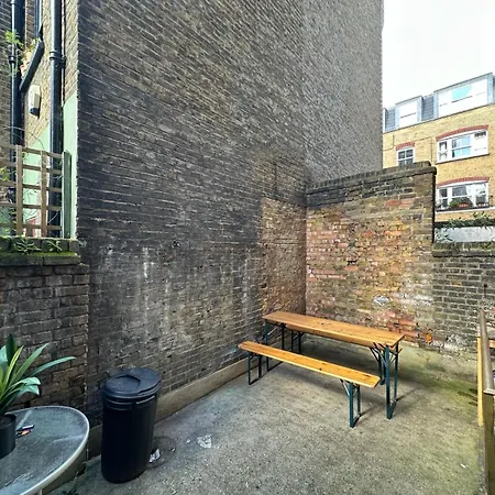 Whitechapel Station Londres