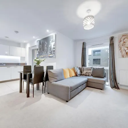 One Bedroom Serviced In Catford Close To Lewisham - Perfect For Long Stay, Business, Leisure And Relocations