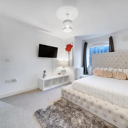 Apartmán One Bedroom Serviced In Catford Close To Lewisham - Perfect For Long Stay, Business, Leisure And Relocations Londýn
