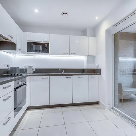 One Bedroom Serviced In Catford Close To Lewisham - Perfect For Long Stay, Business, Leisure And Relocations * Londýn