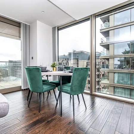 Apartment Stunning 2 Bedroom In Tower Hill *