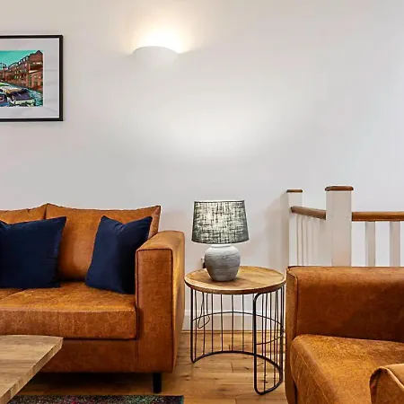 Light And Airy Upside Down House In Hackney *