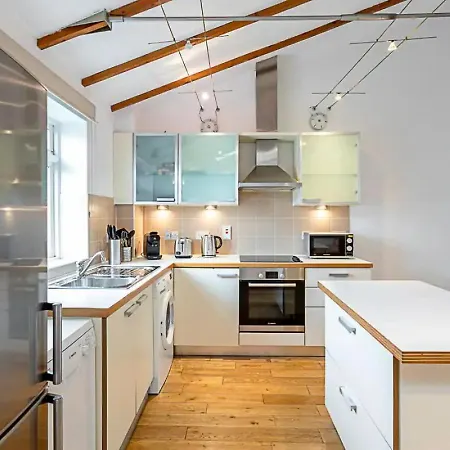 Light And Airy Upside Down House In Hackney *