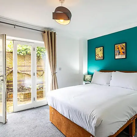 Light And Airy Upside Down House In Hackney *
