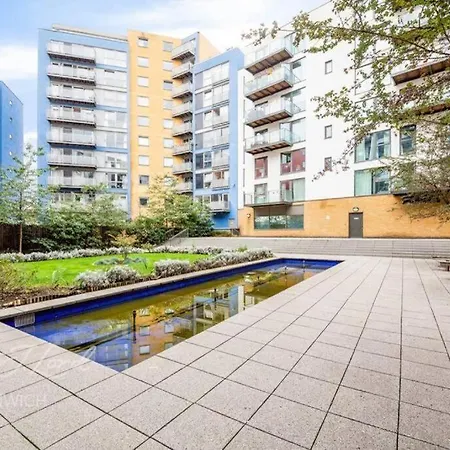 2bed 2bath -pool, Balcony, Gym Lift Apartment