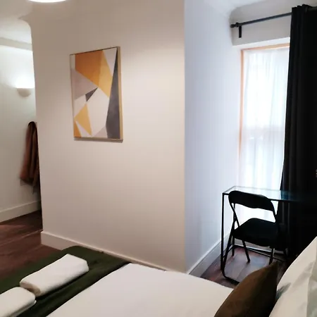 Luxury Near Centre, Near Train Station, E1 London
