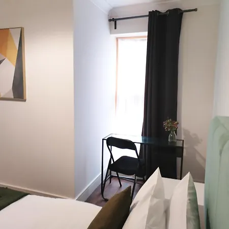 Apartment Luxury Near Centre, Near Train Station, E1