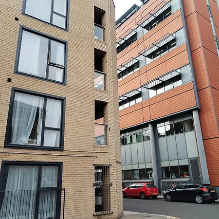 Apartment Luxury Near Centre, Near Train Station, E1 *
