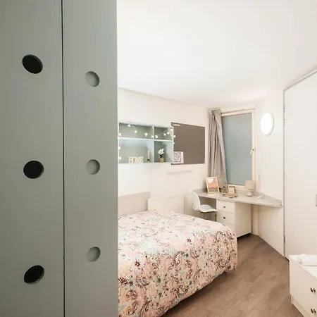 Cosy Private Ensuites And In The Heart Of Apartment Cheltenham