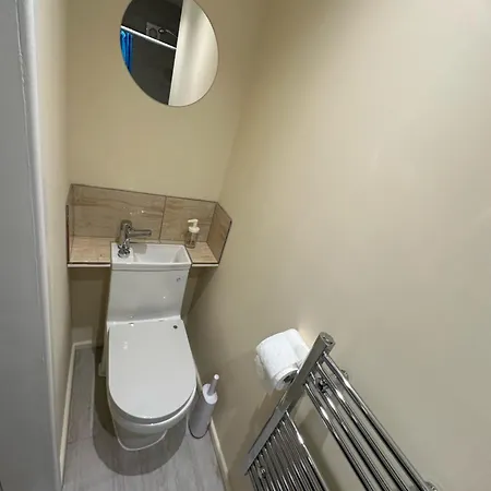 L-houses Dagenham