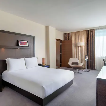 Hilton Canary Wharf Hotel 4*