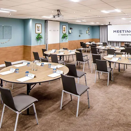 Novotel Greenwich Hotel 4*