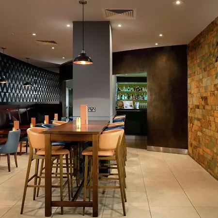 Hilton Canary Wharf Hotel 4*